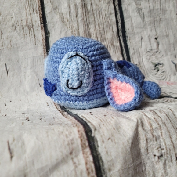 Crochet Sleeping Stitch Amigurumi - Picture 14 of 15